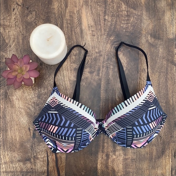 PINK Victoria's Secret Other - Victoria’s Secret PINK wear everywhere bra